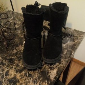 Size 9 black Ugg boots